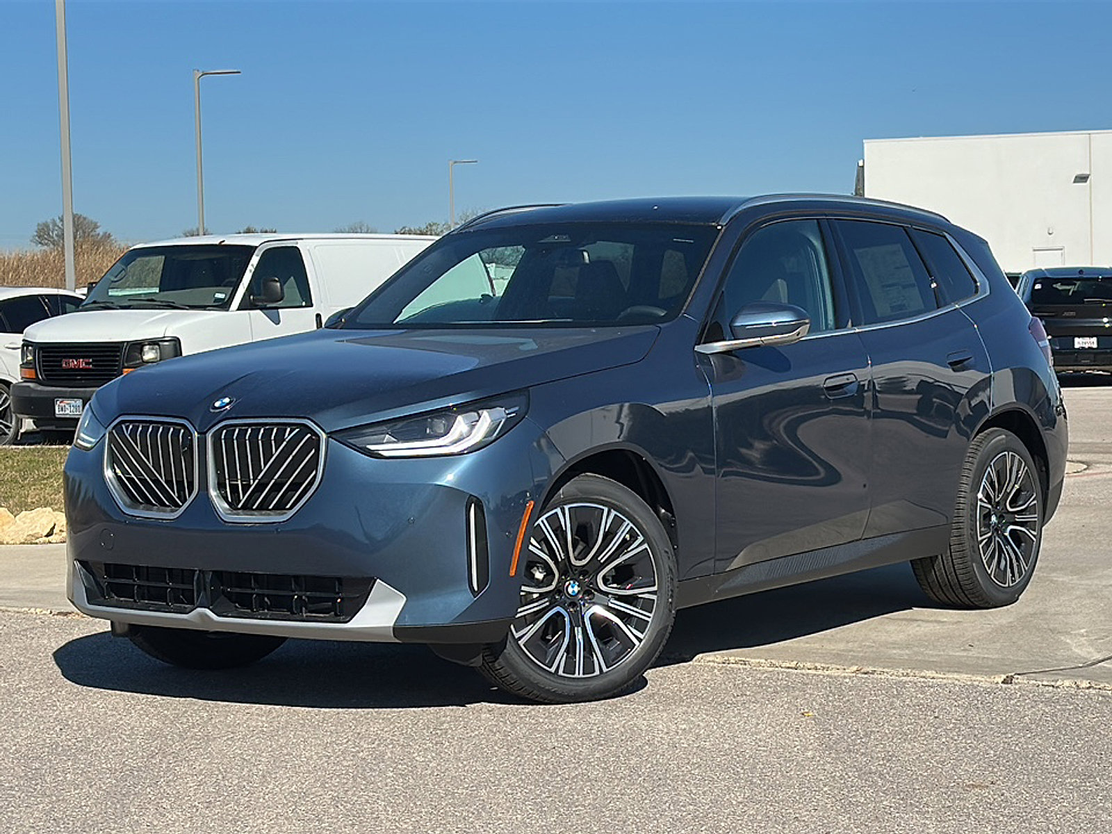 New 2026 BMW X3 xDrive30 w/ Premium Package image 2