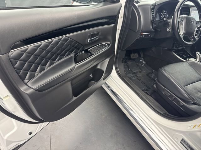 Used 2021 Mitsubishi Outlander GT image 36