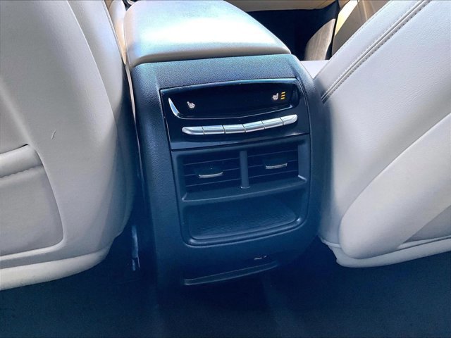Used 2018 Cadillac XT5 Premium Luxury w/ Advanced Security Package image 25