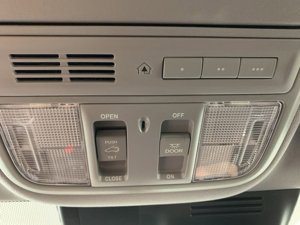 Used 2022 Honda CR-V Touring image 24