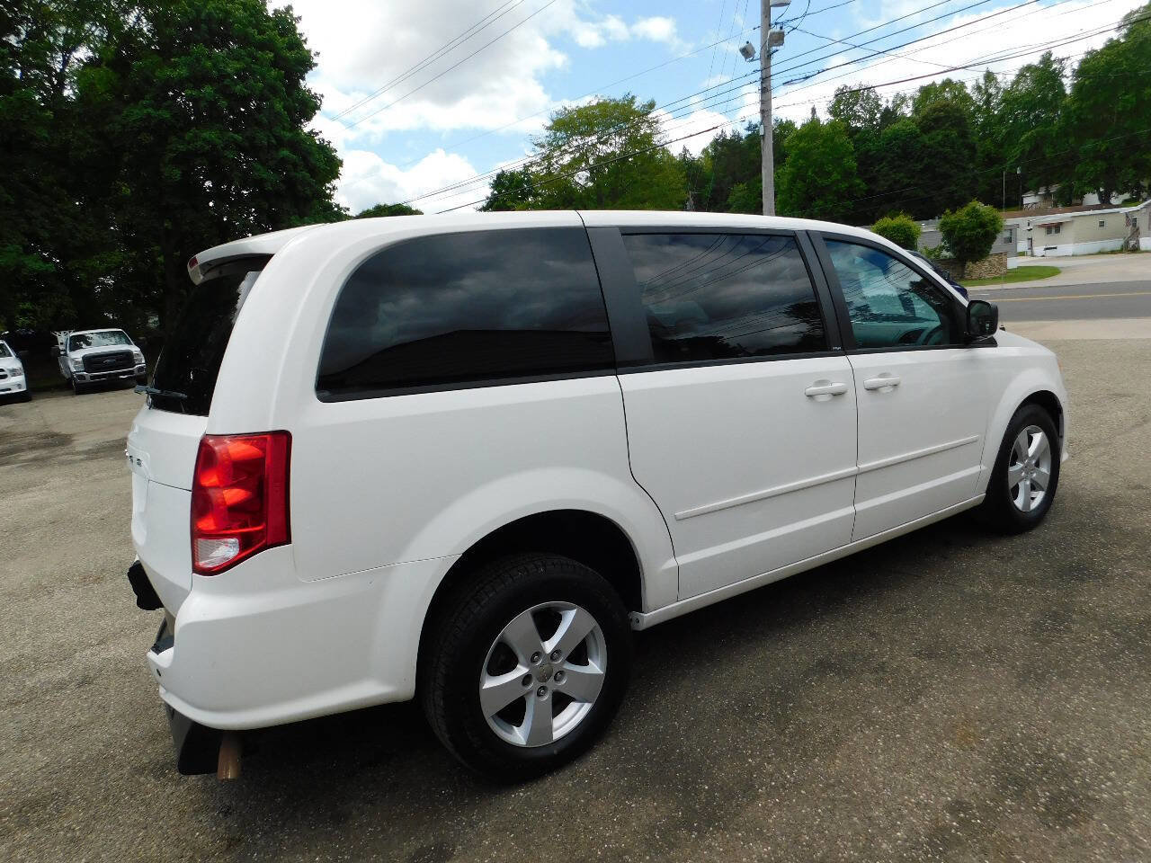 Used 2013 Dodge Grand Caravan SE image 14