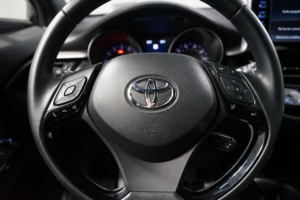 Used 2021 Toyota C-HR Nightshade image 12