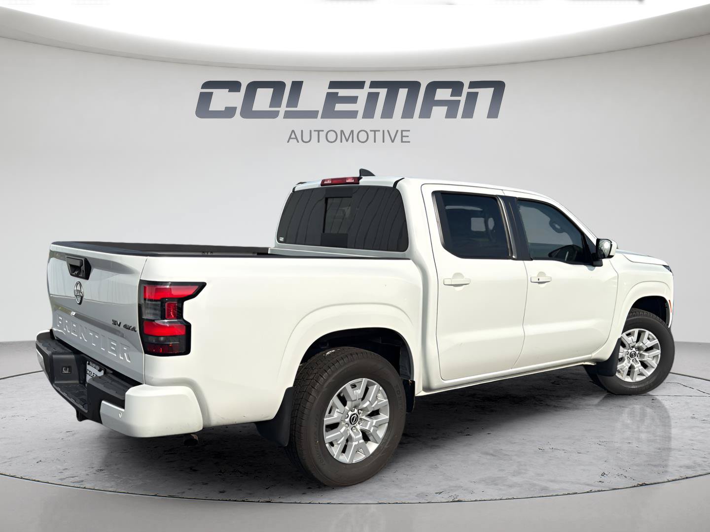 Used 2024 Nissan Frontier SV w/ SV Convenience Package AWD/4WD image 5