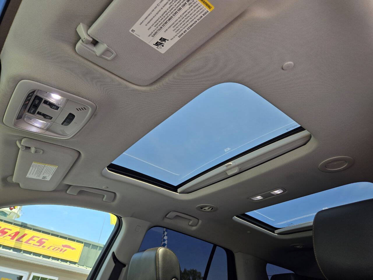 Used 2019 Chevrolet Traverse LT w/ LT Premium Package FWD image 31