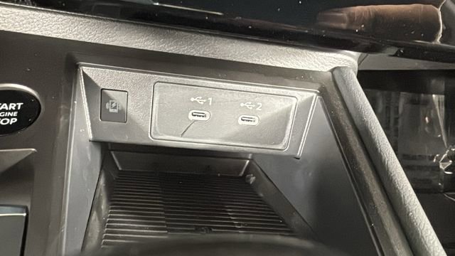 Used 2025 Nissan Kicks SR w/ Illumination Package image 28