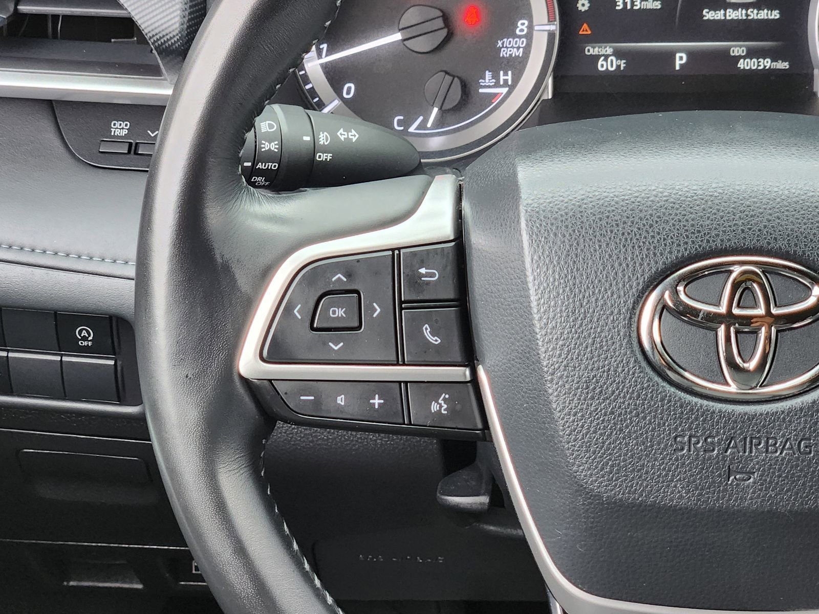 Used 2023 Toyota Highlander XSE image 33