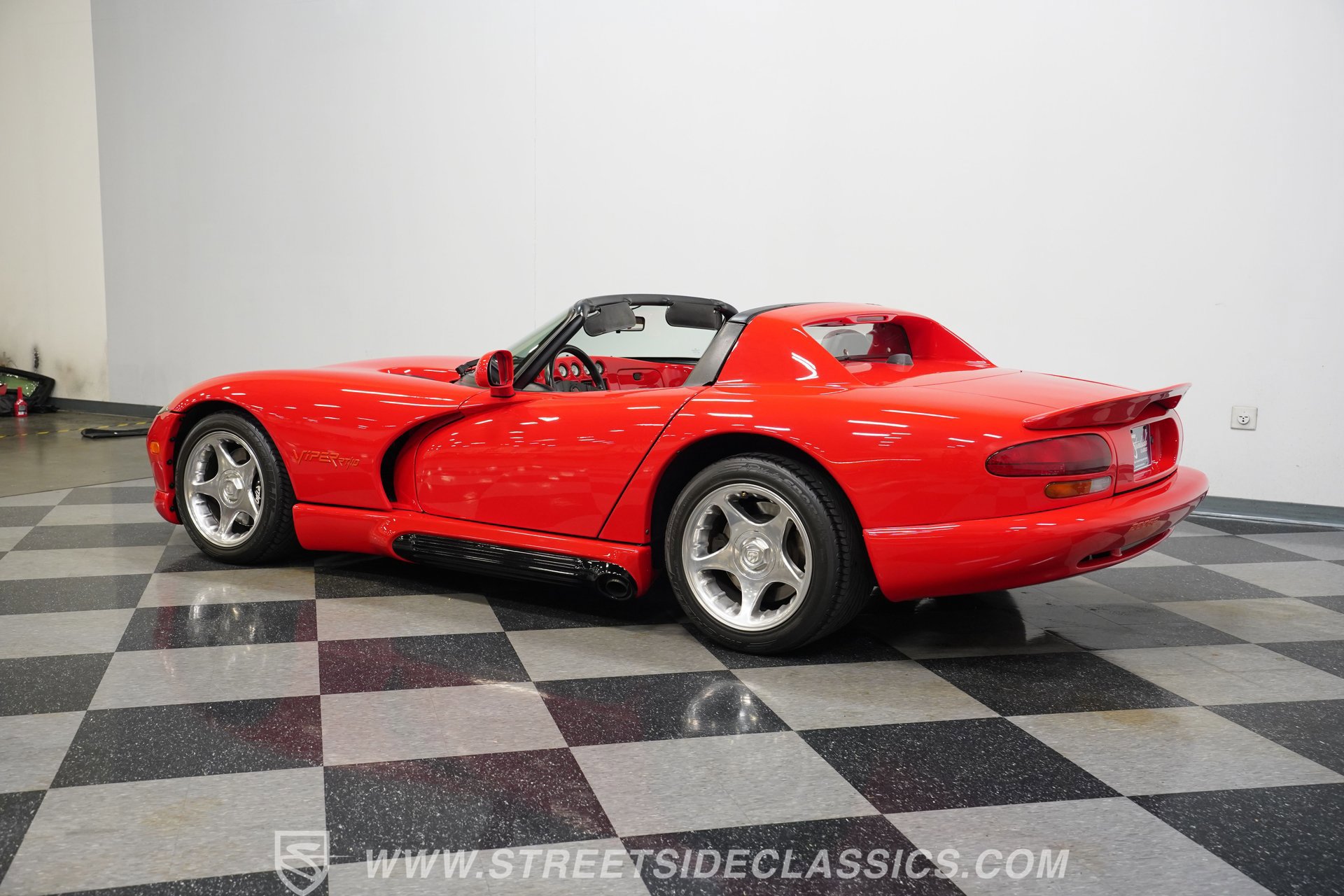 Used 1994 Dodge Viper RT/10 RWD image 8
