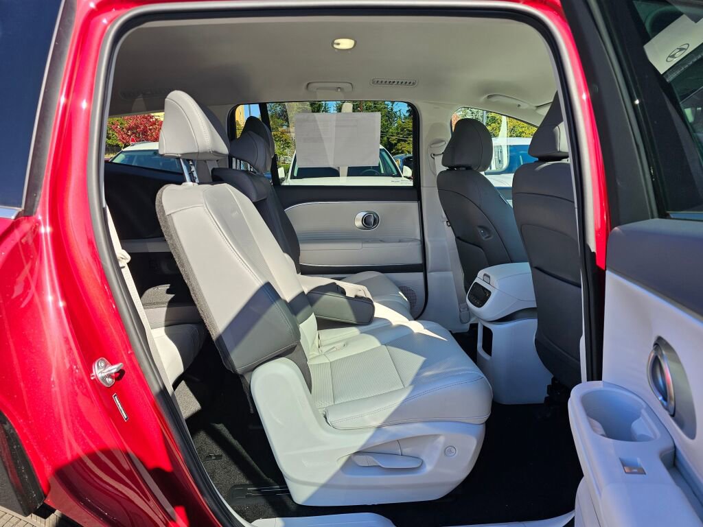 New 2026 Hyundai Ioniq 9 SEL image 12