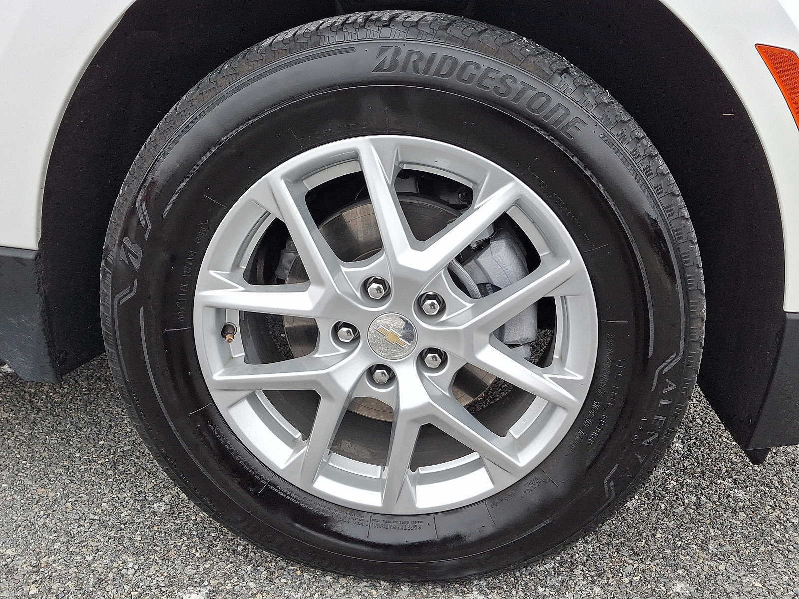 Used 2024 Chevrolet Equinox LT image 8