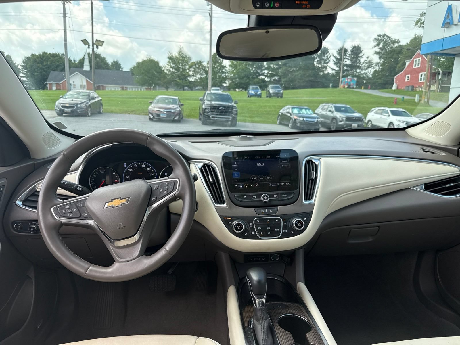 Used 2024 Chevrolet Malibu LT FWD image 6