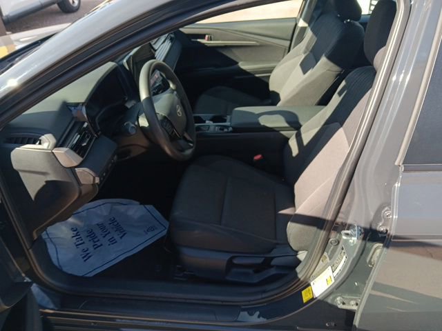 Used 2025 Toyota Camry LE image 21