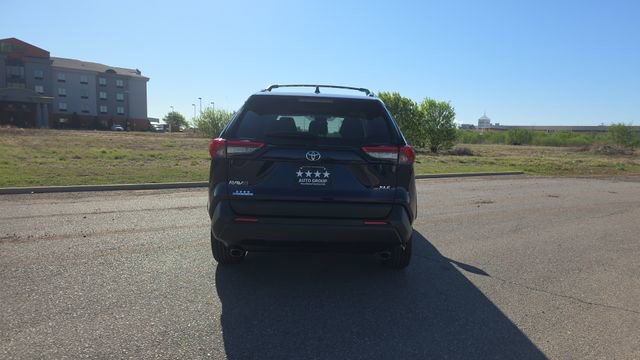 Used 2020 Toyota RAV4 XLE Premium image 7