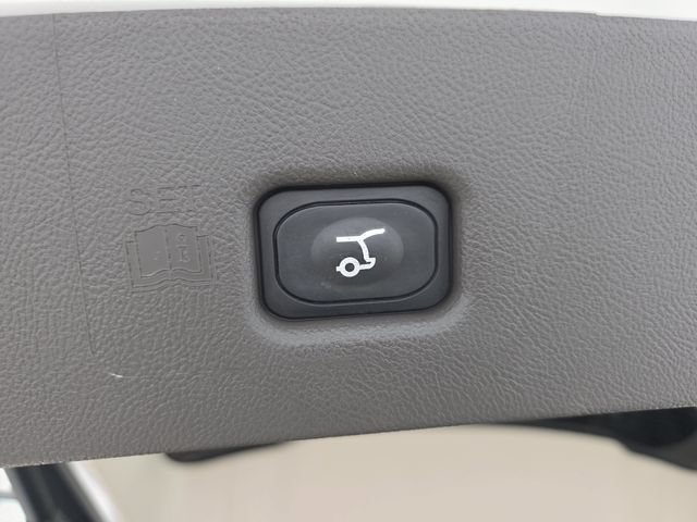 Used 2023 Lincoln Nautilus Reserve FWD image 36