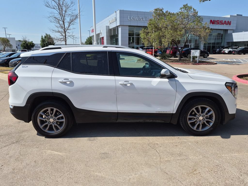 Used 2023 GMC Terrain SLT FWD image 9