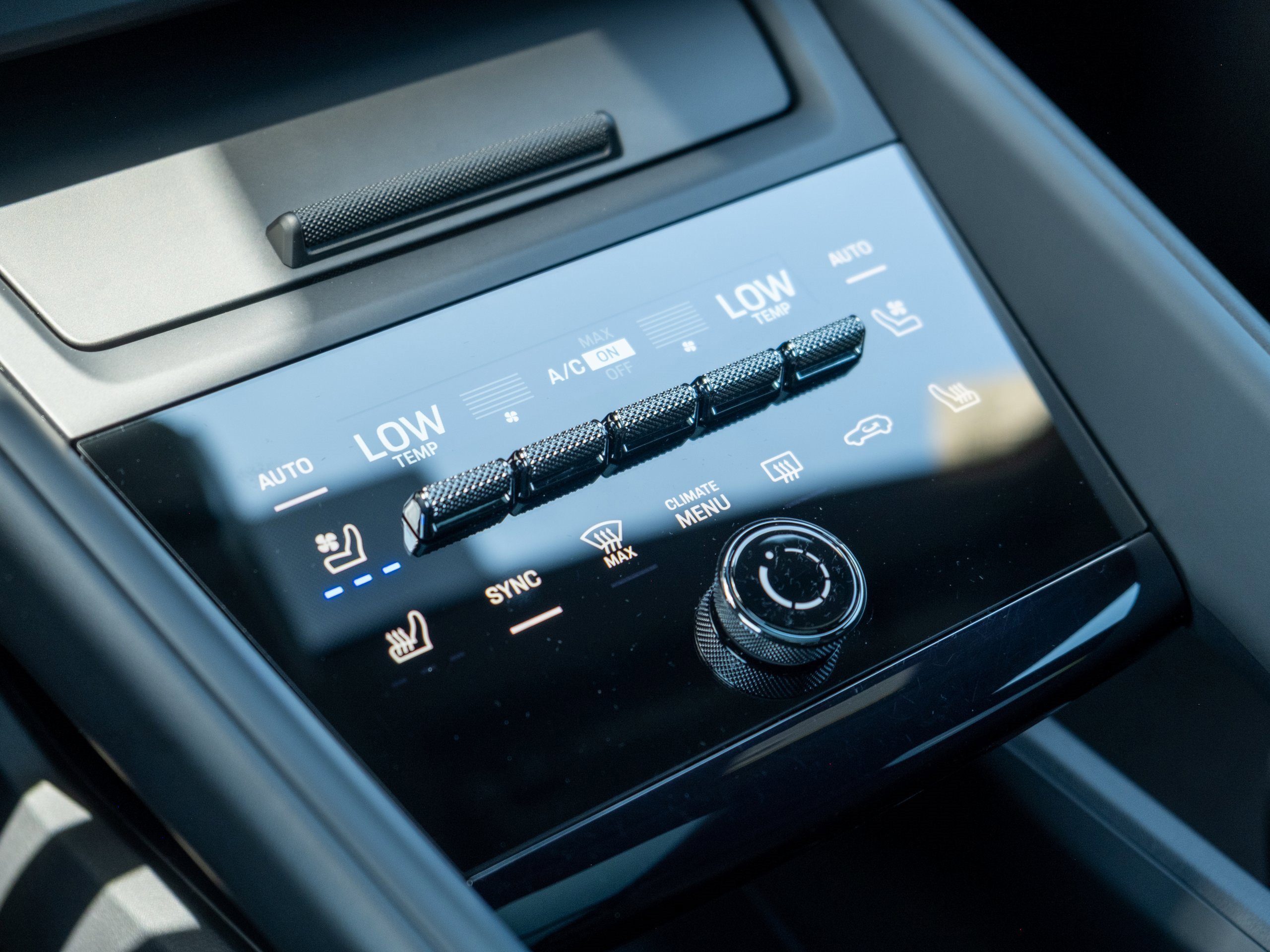 Used 2025 Porsche Macan Electric image 22