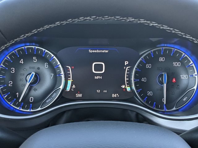 New 2026 Chrysler Pacifica Select FWD image 22