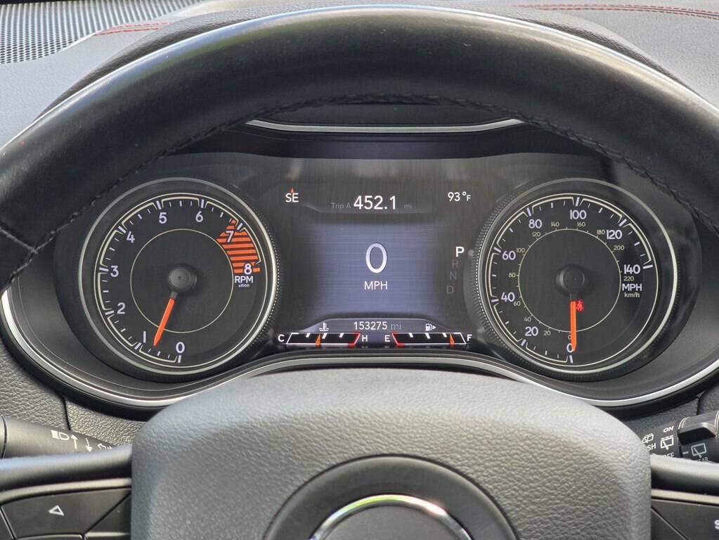 Used 2019 Jeep Cherokee Trailhawk w/ Comfort/Convenience Group AWD/4WD image 17