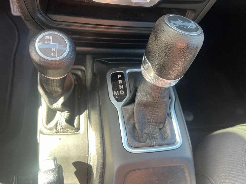 Certified 2018 Jeep Wrangler Sport AWD/4WD image 35
