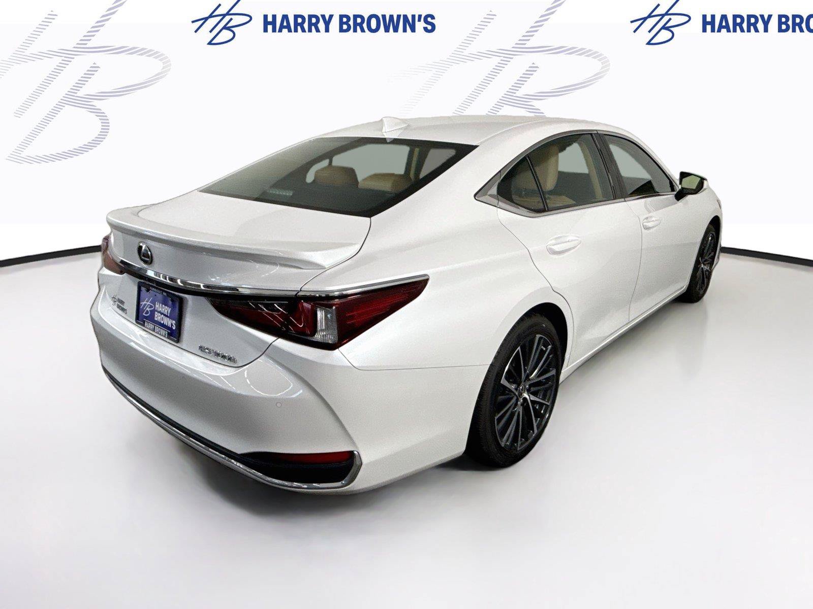 Used 2024 Lexus ES 300h w/ Premium Package FWD image 26