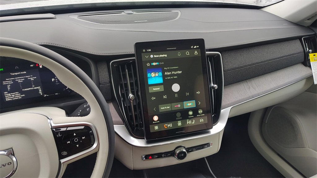 New 2026 Volvo XC90 B6 Ultra image 19