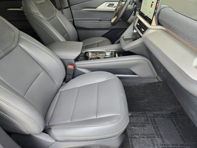 New 2025 Ford Explorer Active w/ Active Comfort Package image 11