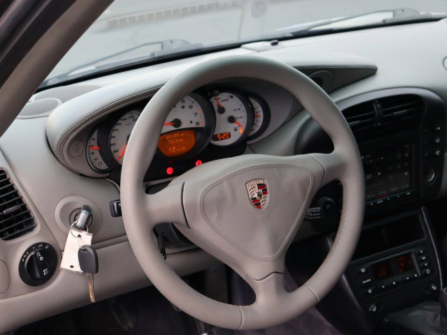 Used 2003 Porsche 911 Turbo image 22