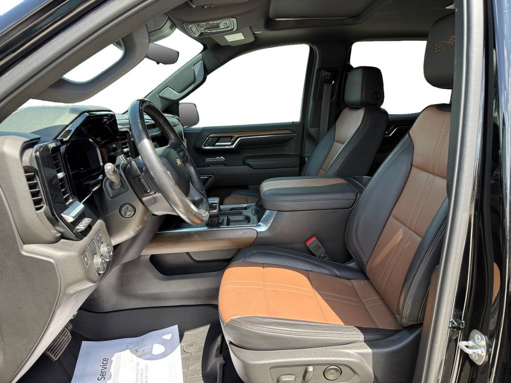 Used 2024 Chevrolet Silverado 1500 High Country RWD image 11