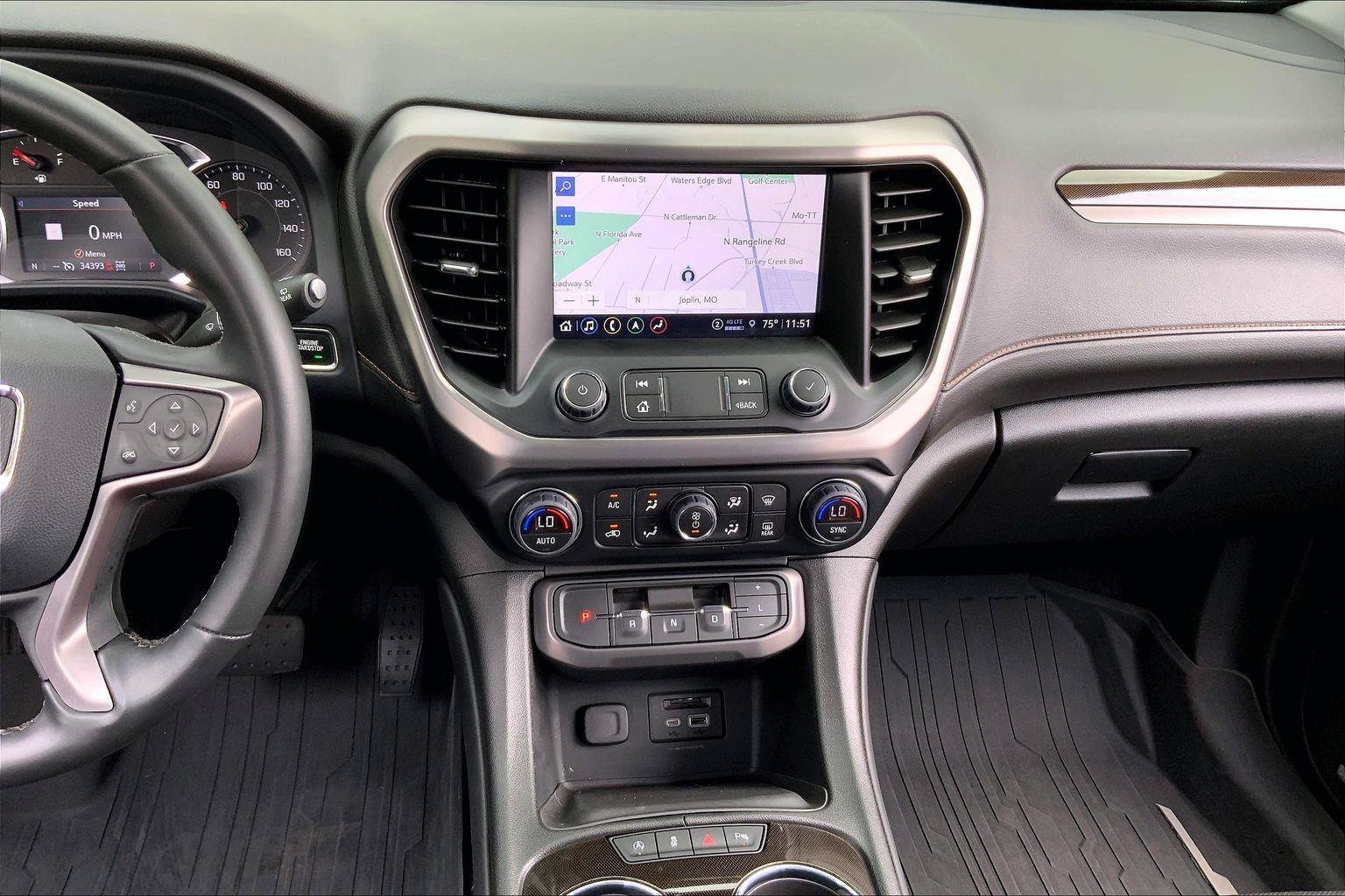 Used 2023 GMC Acadia AT4 w/ Preferred Package AWD/4WD image 6