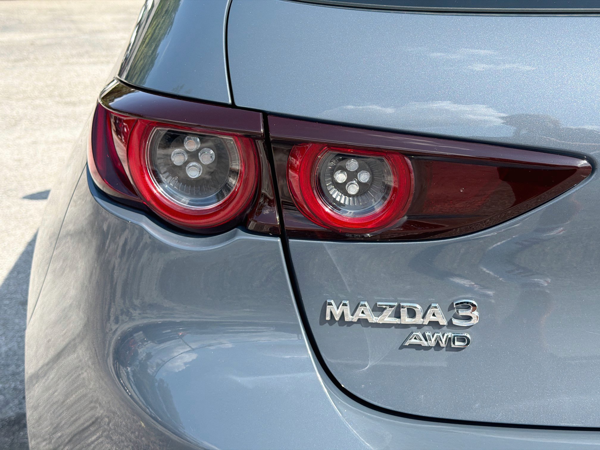Used 2021 MAZDA MAZDA3 Hatchback w/Premium Plus Pkg AWD/4WD image 10