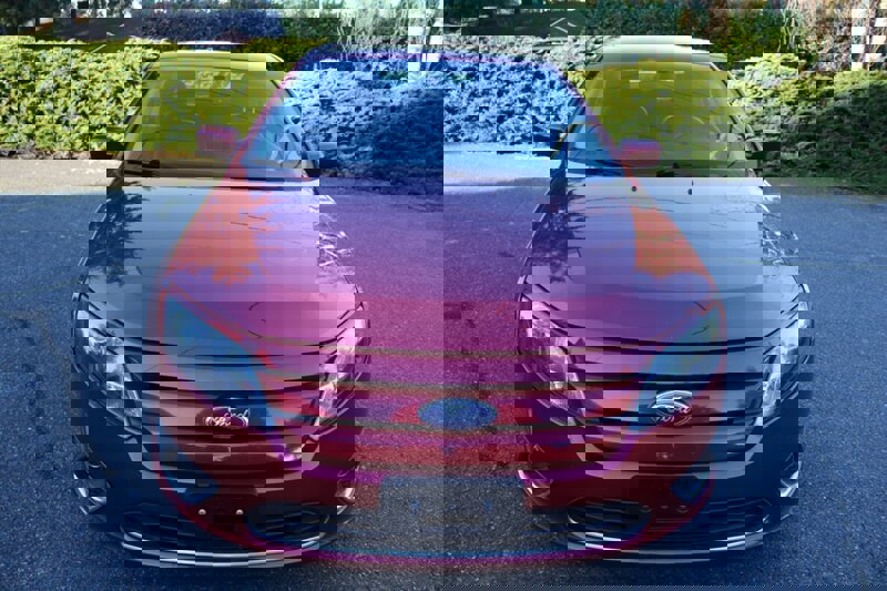 Used 2010 Ford Fusion SEL image 10