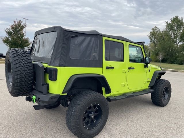 Used 2016 Jeep Wrangler Unlimited Sahara w/ Connectivity Group image 3
