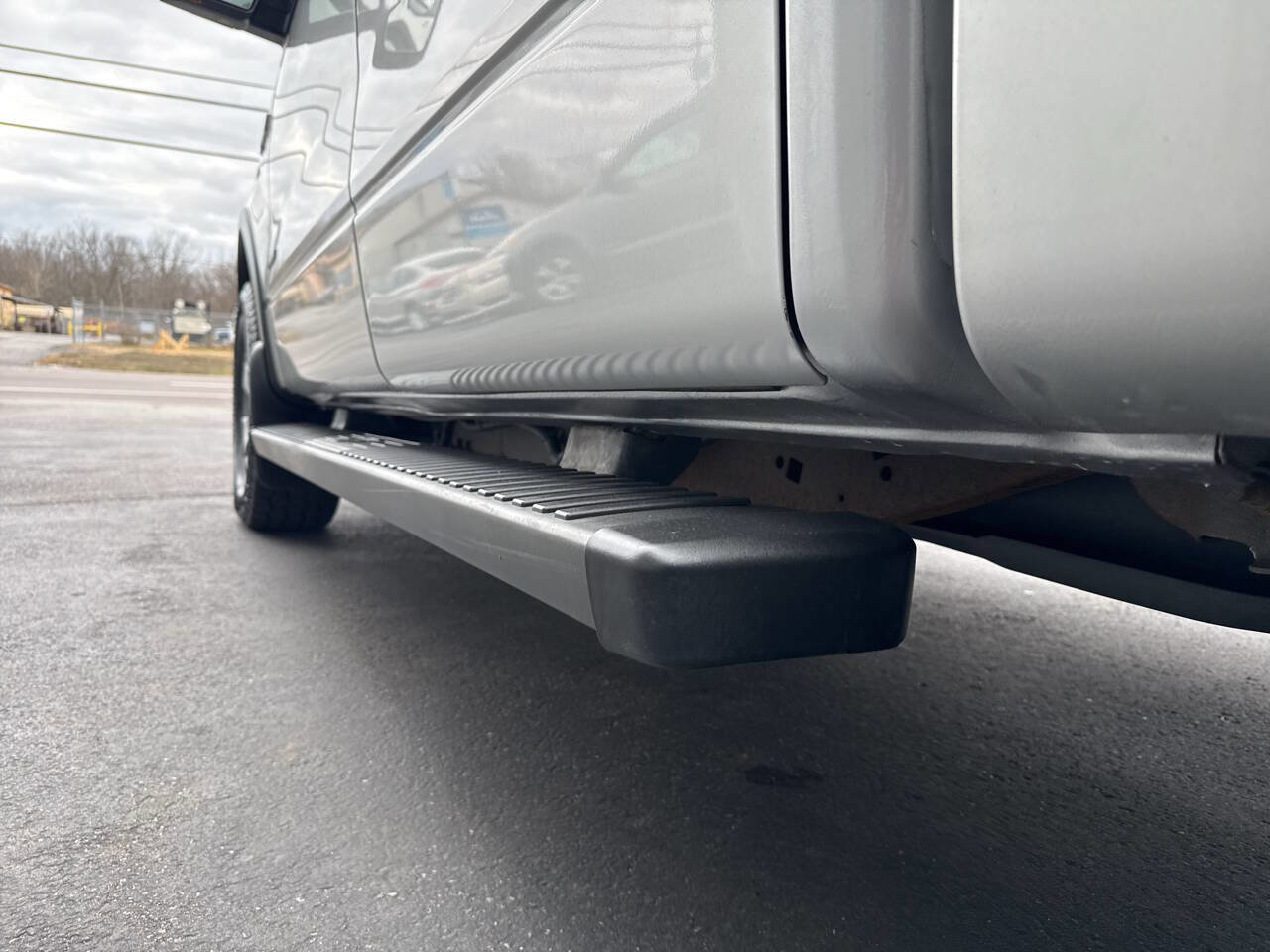 Used 2014 Ford F150 FX4 w/ Equipment Group 402A Luxury image 9