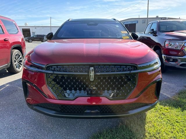 Used 2024 Lincoln Nautilus Reserve w/ Equipment Group 202A AWD/4WD image 2
