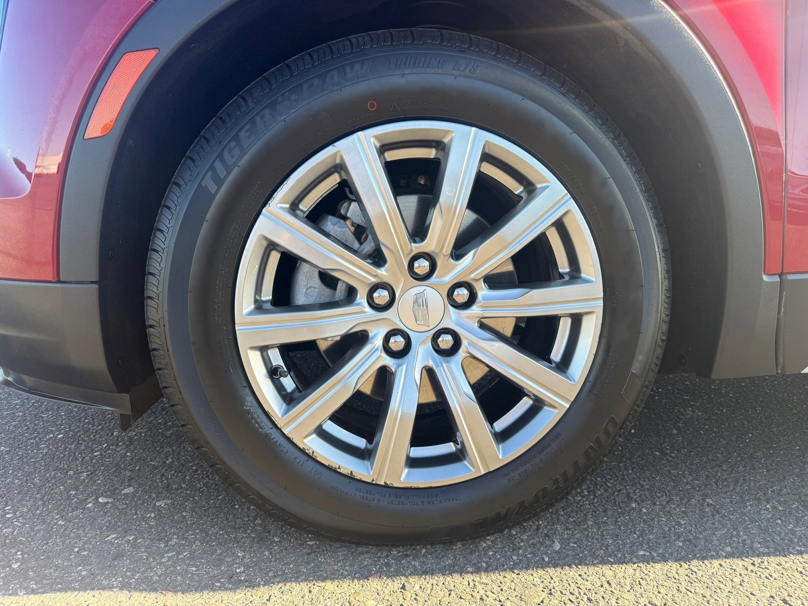 Used 2020 Cadillac XT4 Premium Luxury w/ Driver Awareness Package image 9