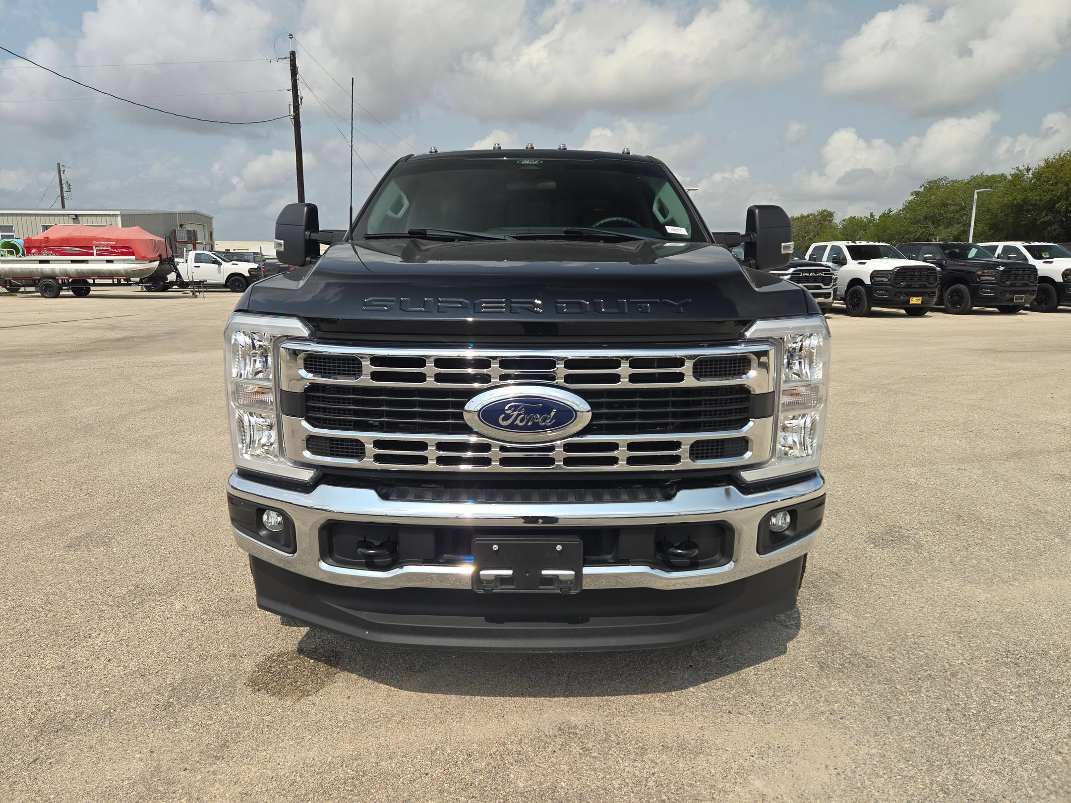 Used 2024 Ford F350 XLT AWD/4WD image 9