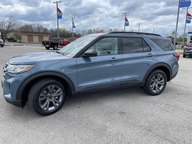 New 2026 Ford Explorer Active image 4