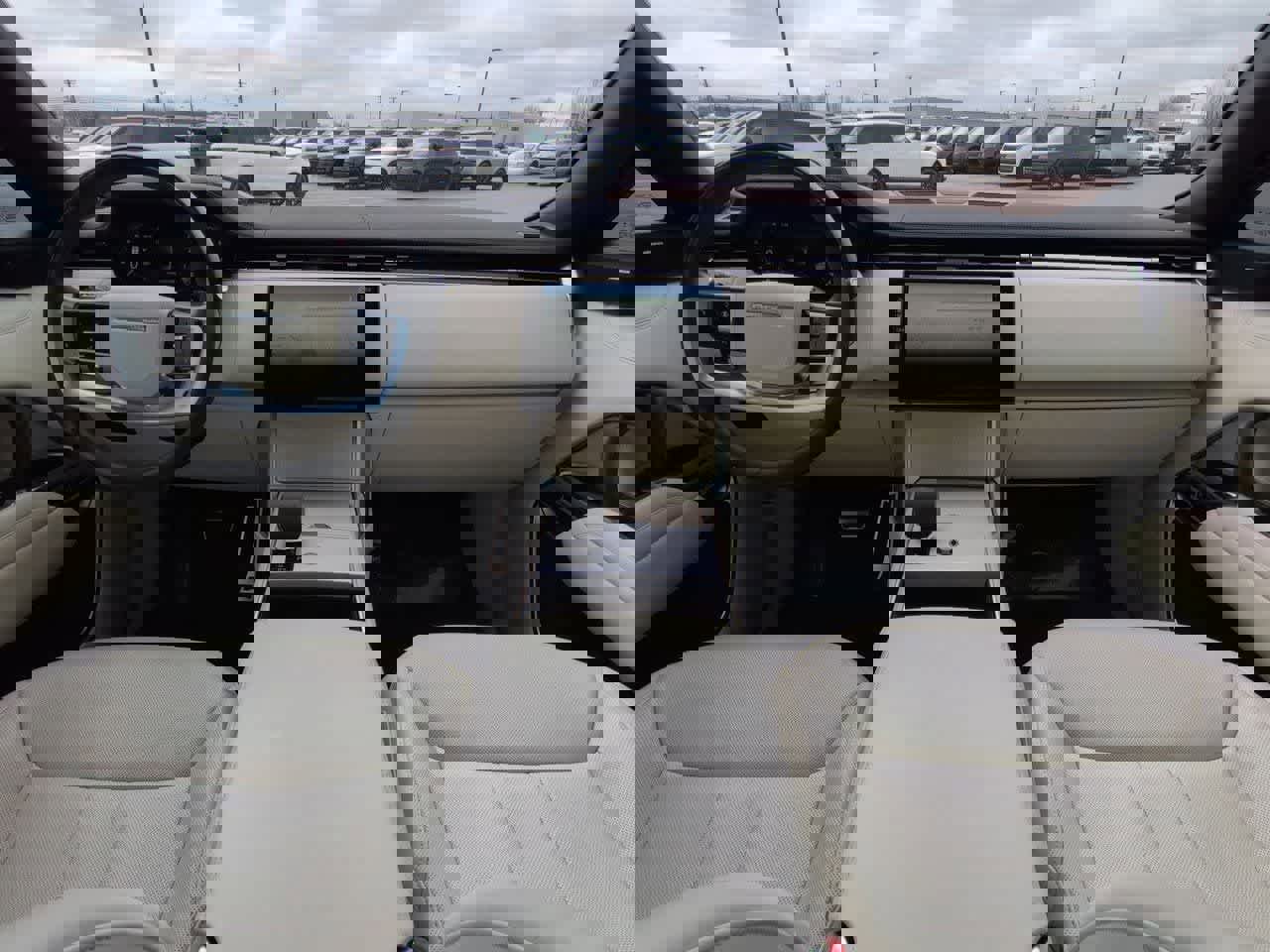 Used 2024 Land Rover Range Rover SE image 15