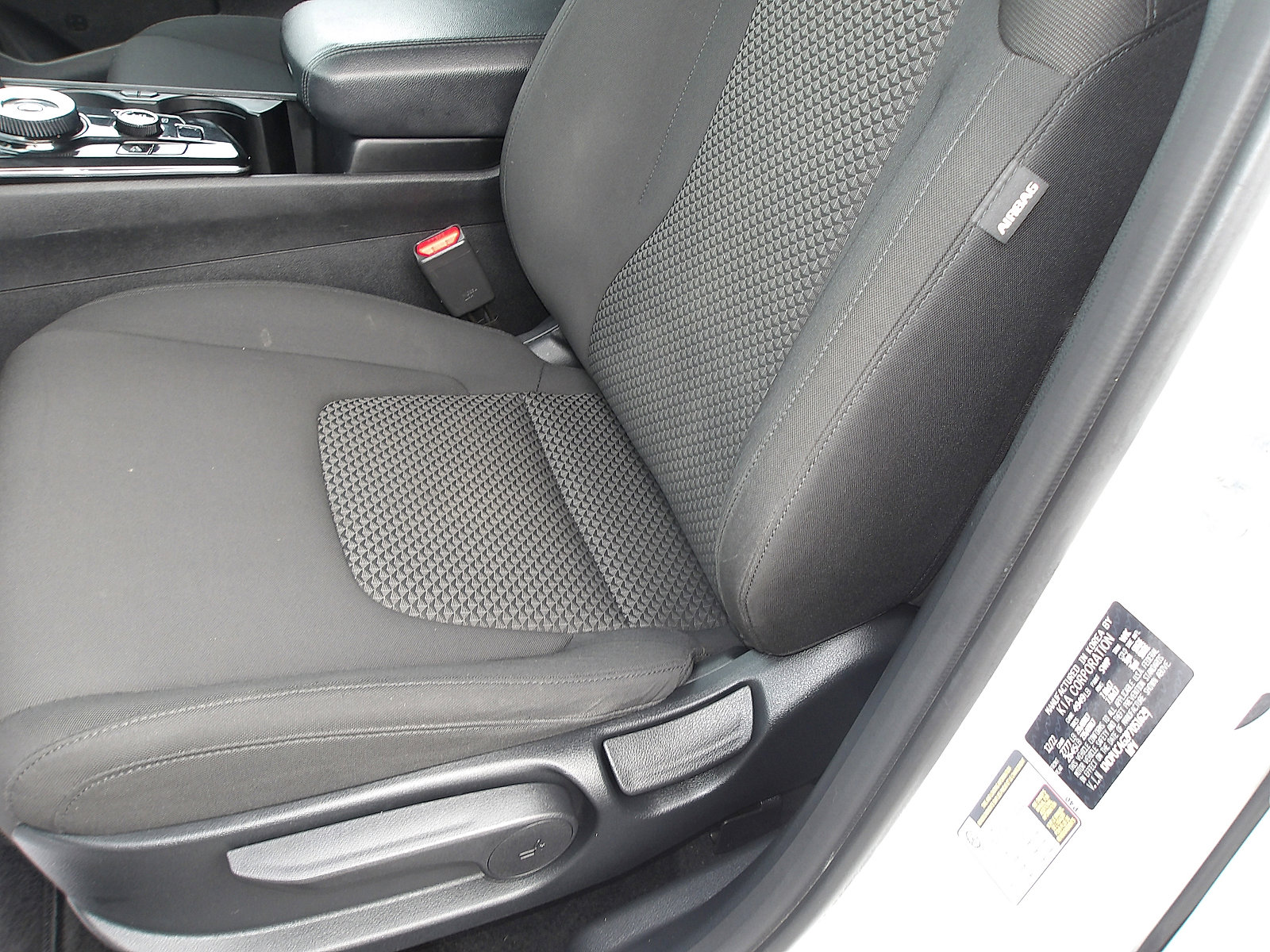 Used 2023 Kia Sportage LX image 14