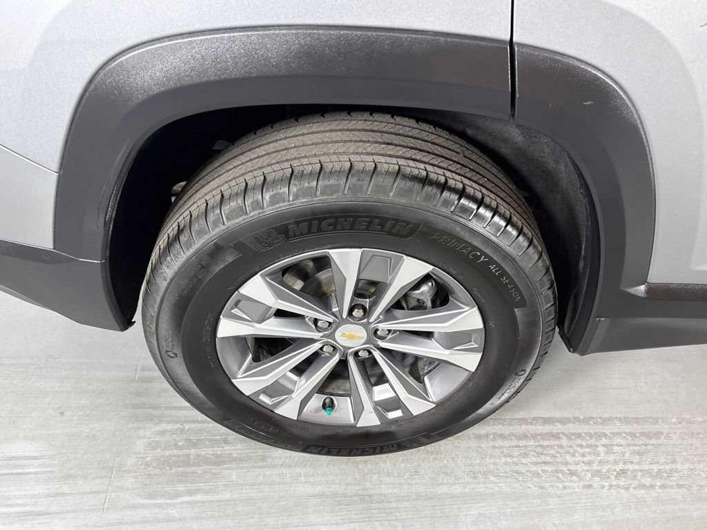 Used 2025 Chevrolet Equinox LT AWD/4WD image 10