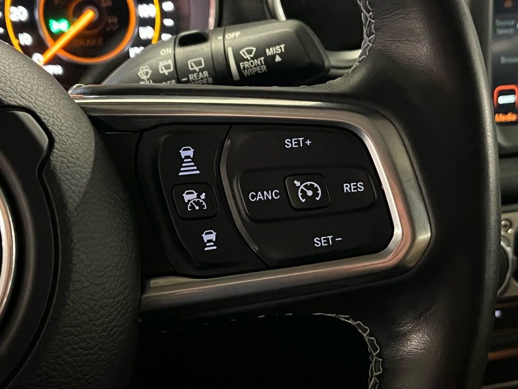 Used 2020 Jeep Wrangler Unlimited Sahara image 25