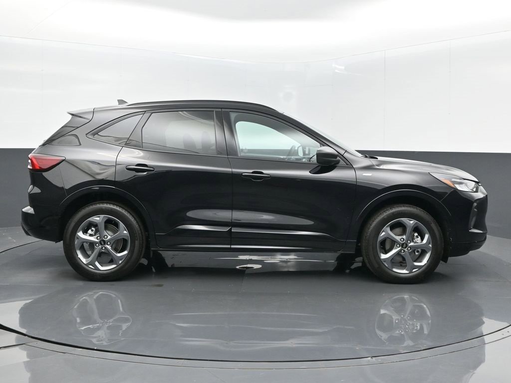 Used 2024 Ford Escape ST-Line image 25