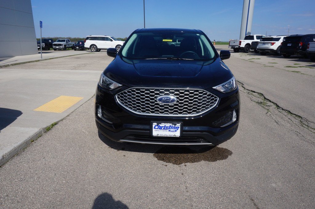 Used 2024 Ford Edge SEL w/ Convenience Package AWD/4WD image 7