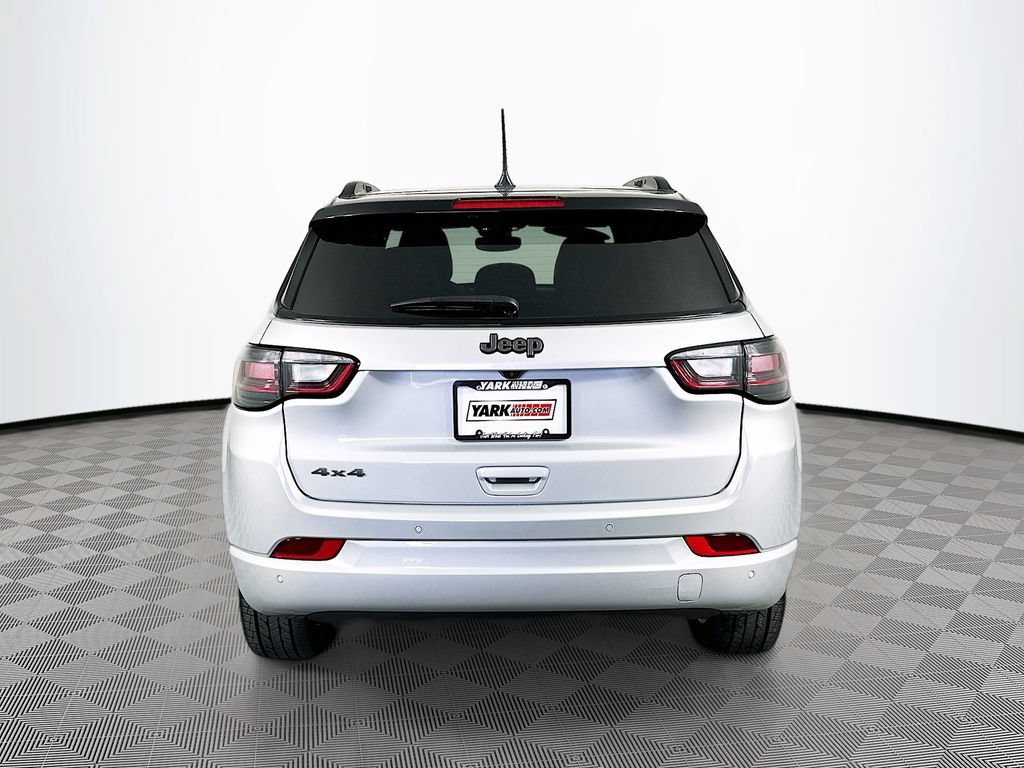 Used 2024 Jeep Compass Limited w/ High Altitude Package AWD/4WD image 10