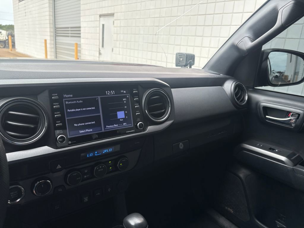 Used 2021 Toyota Tacoma TRD Off-Road image 18