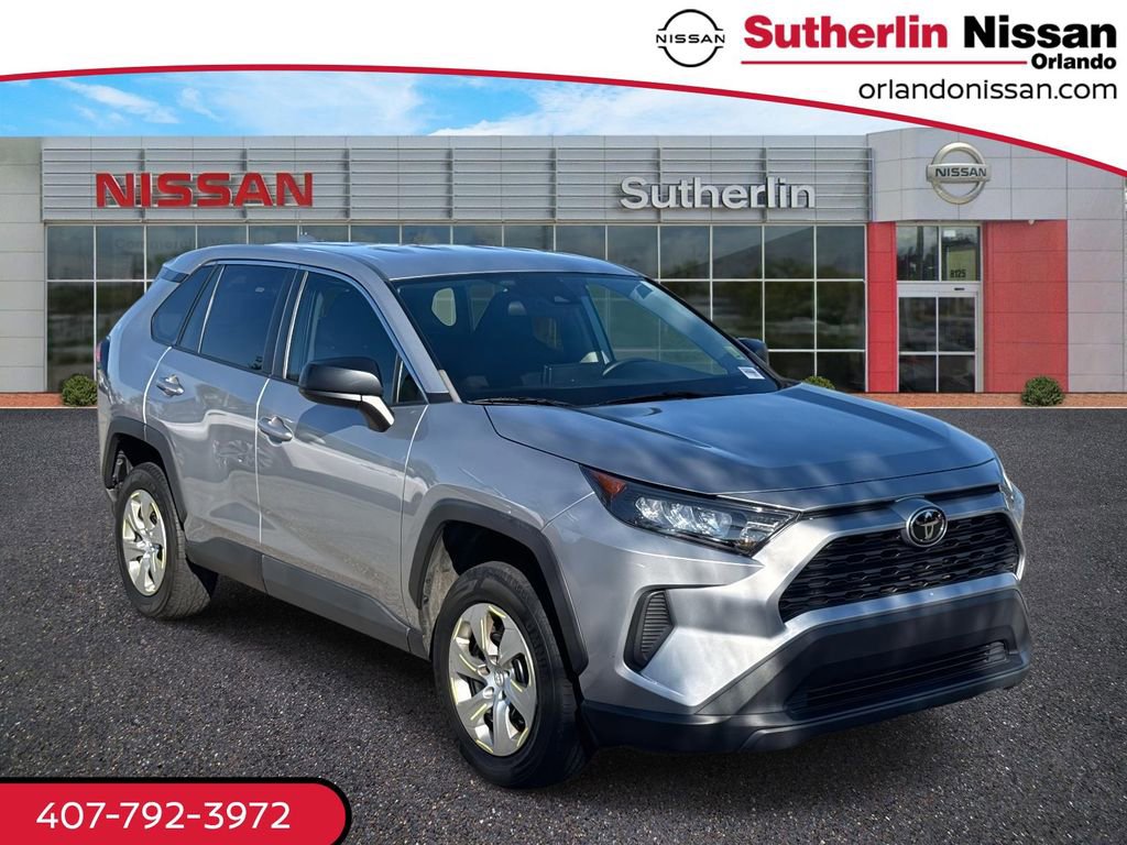 Used 2022 Toyota RAV4 LE image 1