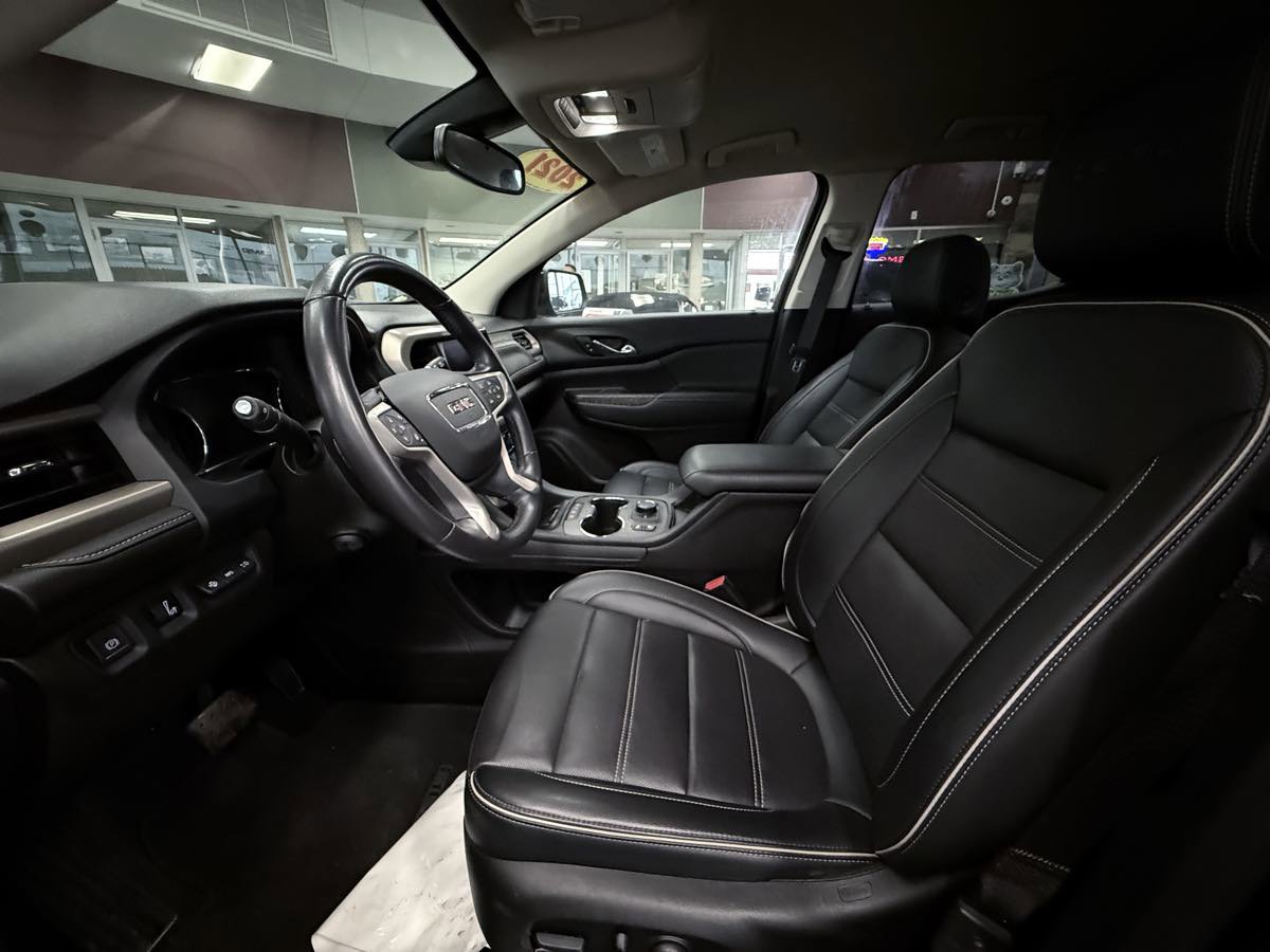Used 2021 GMC Acadia Denali w/ Trailering Package FWD image 24