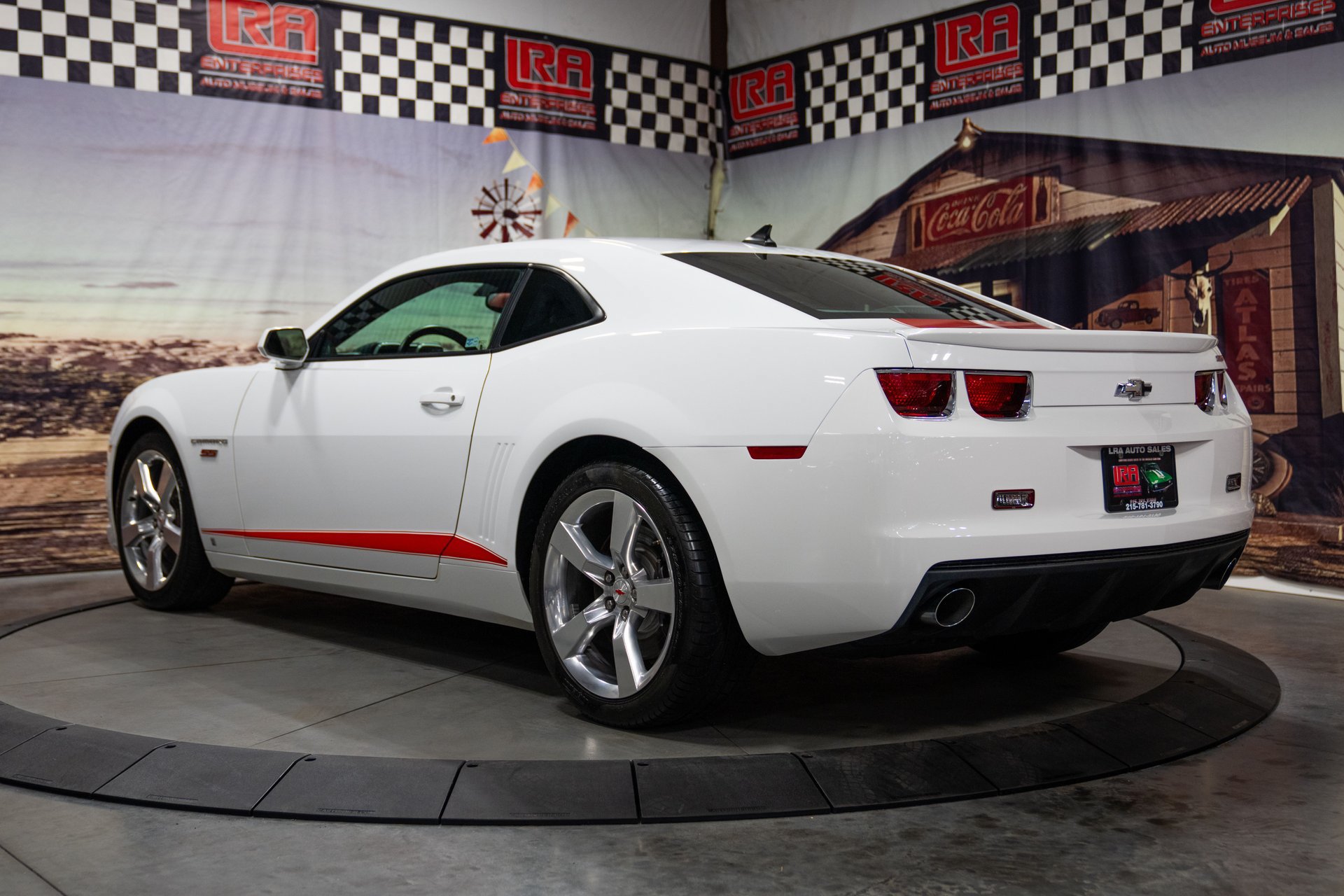 Used 2010 Chevrolet Camaro SS w/ RS Package RWD image 6
