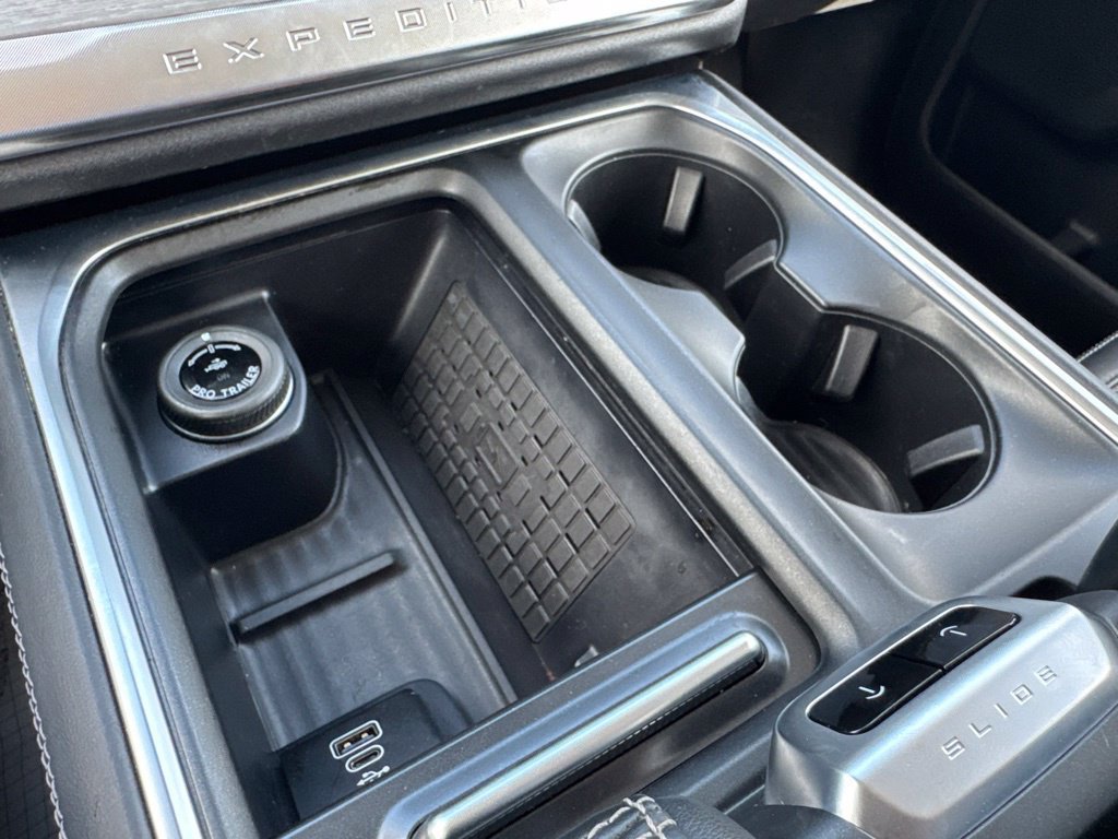 Used 2025 Ford Expedition Max Platinum AWD/4WD image 44