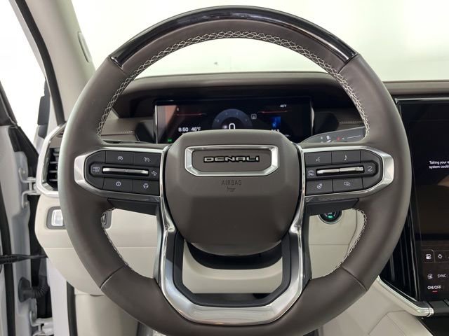 Used 2025 GMC Acadia Denali w/ Super Cruise Package image 21