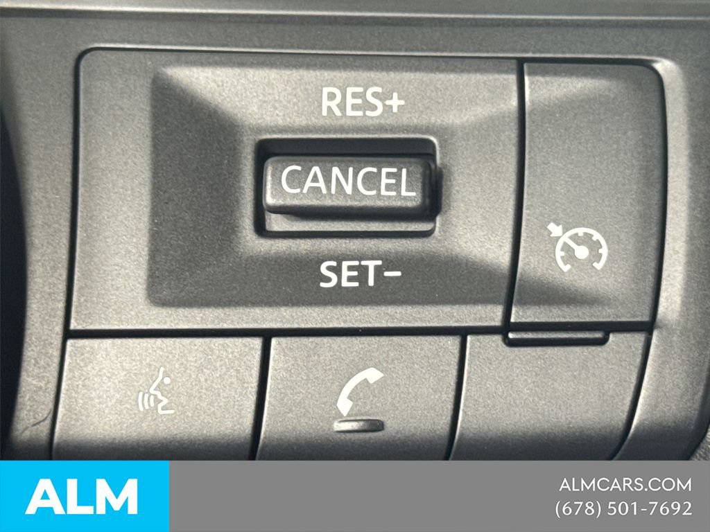 Used 2025 Nissan Pathfinder S FWD image 29